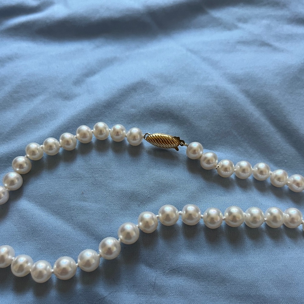 Akoya Pearls 14k Gold Clasp 16" Necklace